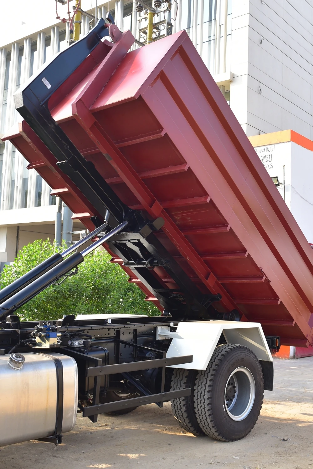 Town Slider container loading mechanism